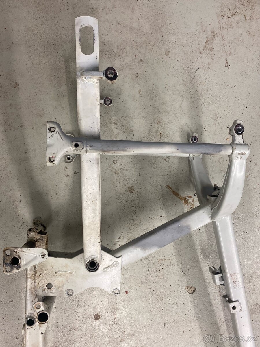 Ram Jawa panelka, 19 kyvka - 2