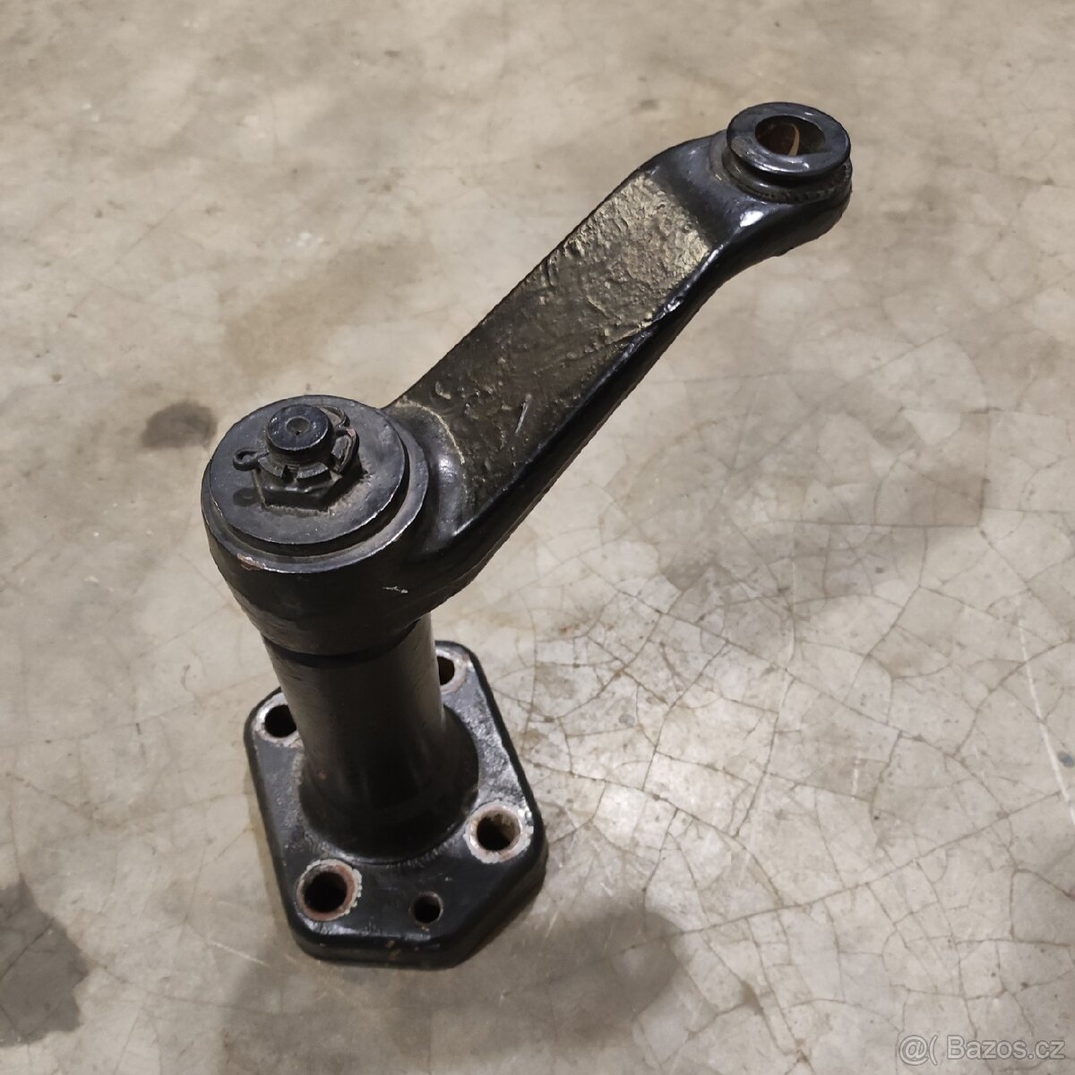 Zetor 7745 náprava - páka řízení - 2