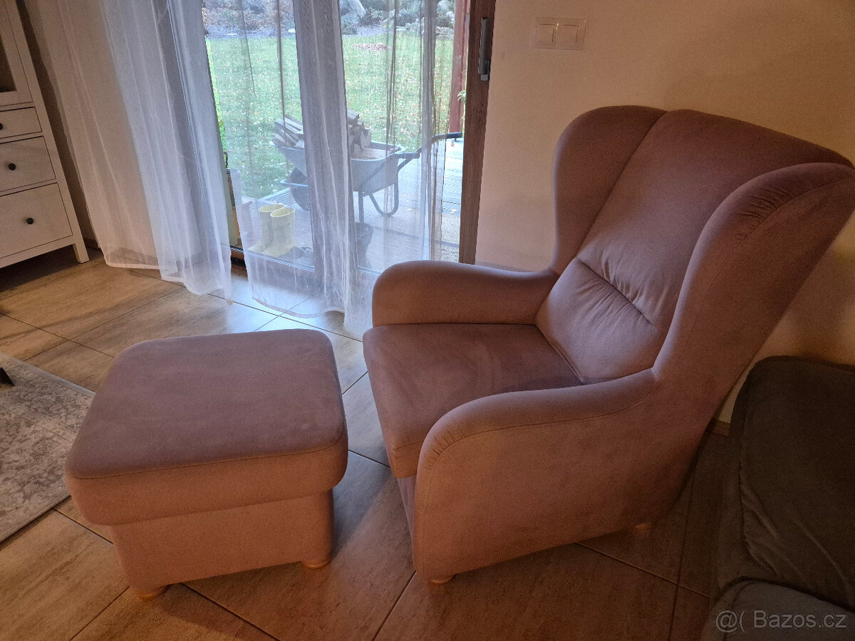 křeslo ušák s podnožkou - 2