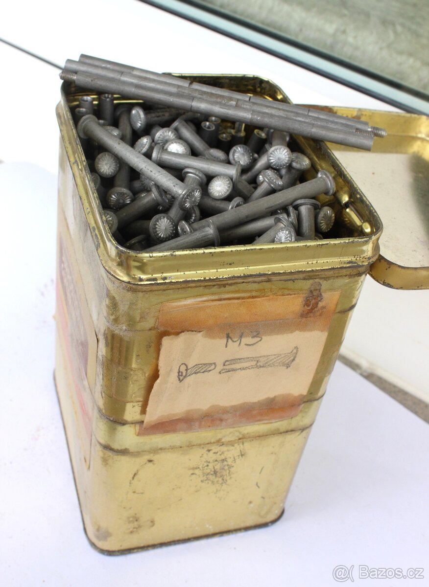 Spojovací šrouby k nábytku - 2