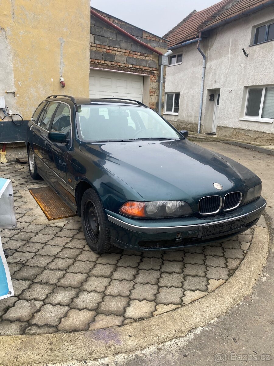 Bmw e39 520i 110kw - 2