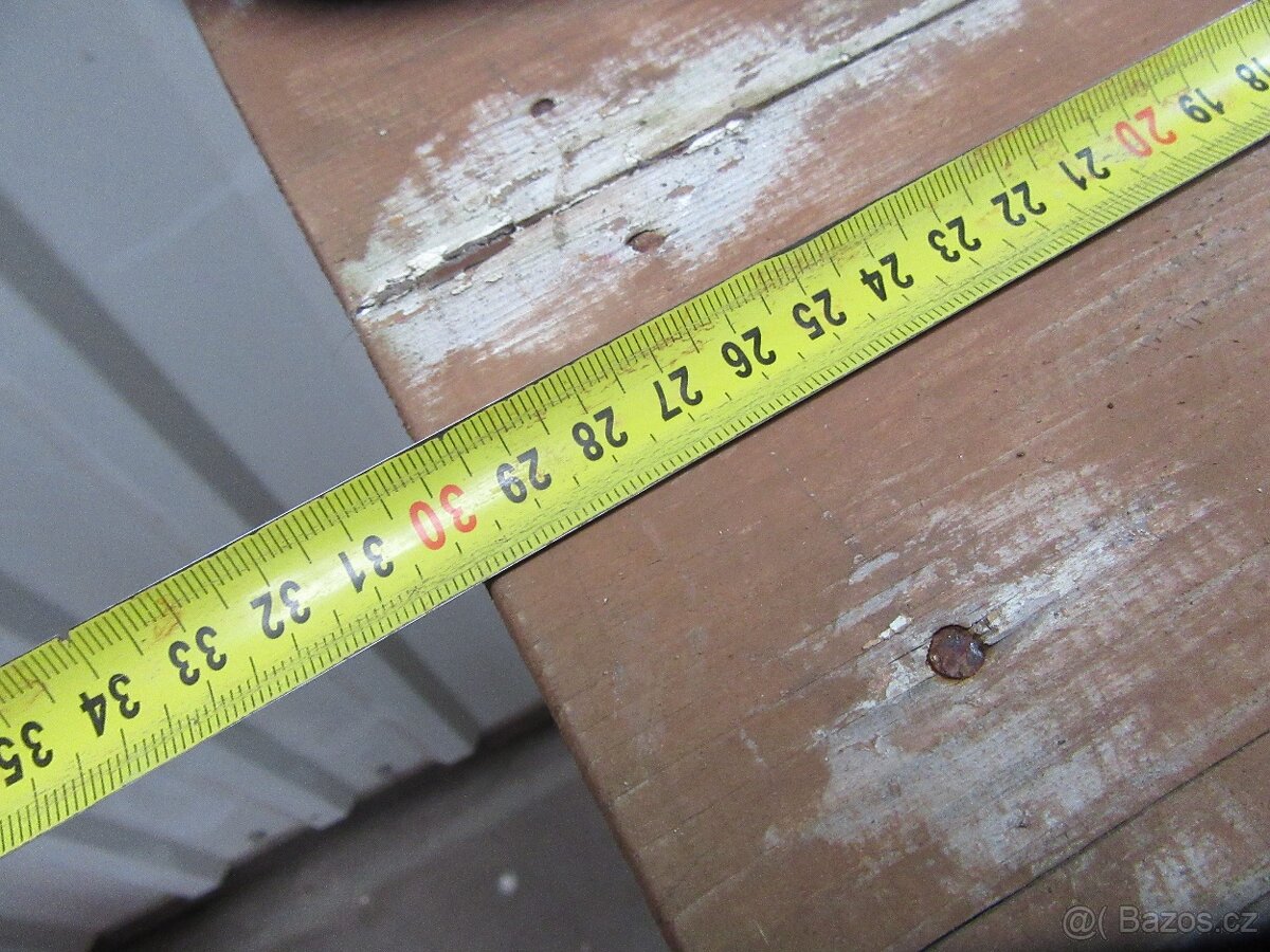 Nabízím starožitný stojan na kytky z měkkého dřeva. Na reno - 2