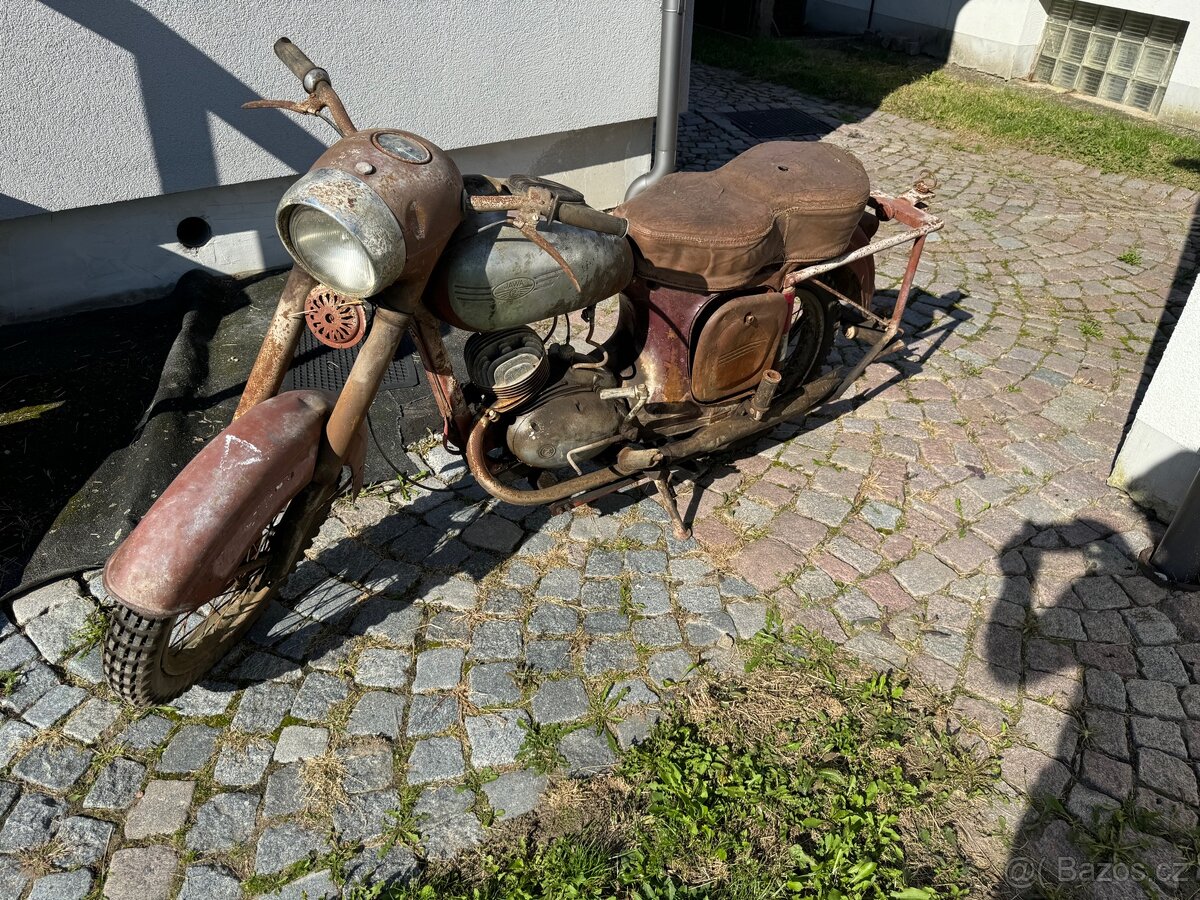 Jawa CZ 150/352 - 2