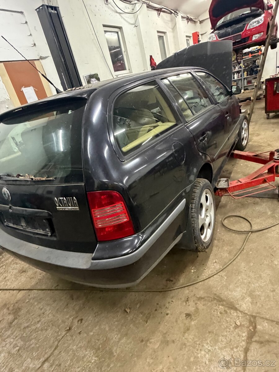 Octavia 1 1.8 T 110 kw - 2