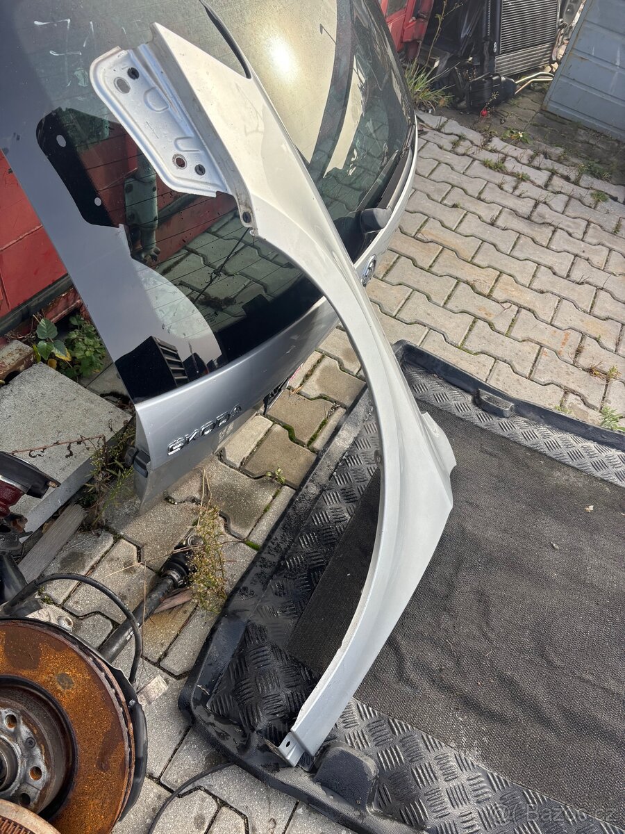 Blatník Vw passat B7 - 2