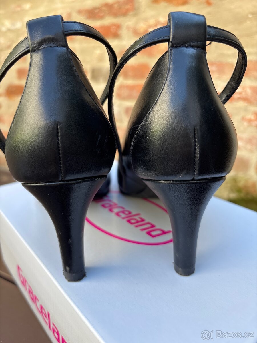 Lodičky - zn. Graceland, kúže vel. 38 - 2