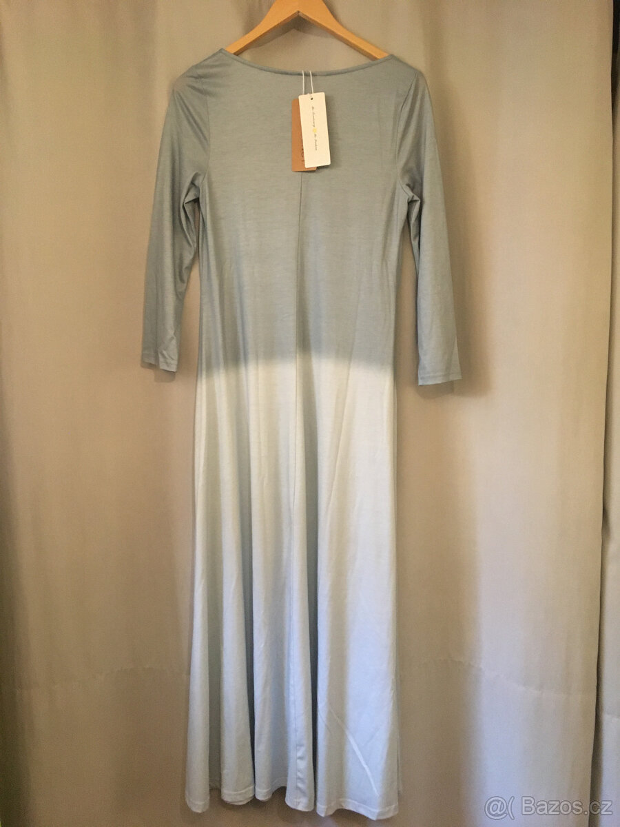 Dlouhé šaty - 2