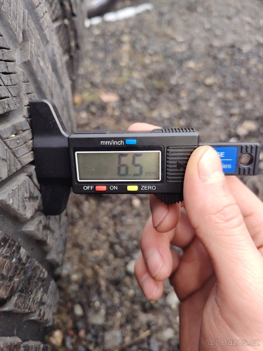 2 zimních pneu Pirelli 295/40 R21 - 2