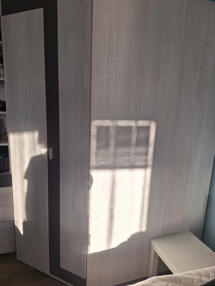 Rohová šatní skříň 2ks - 2