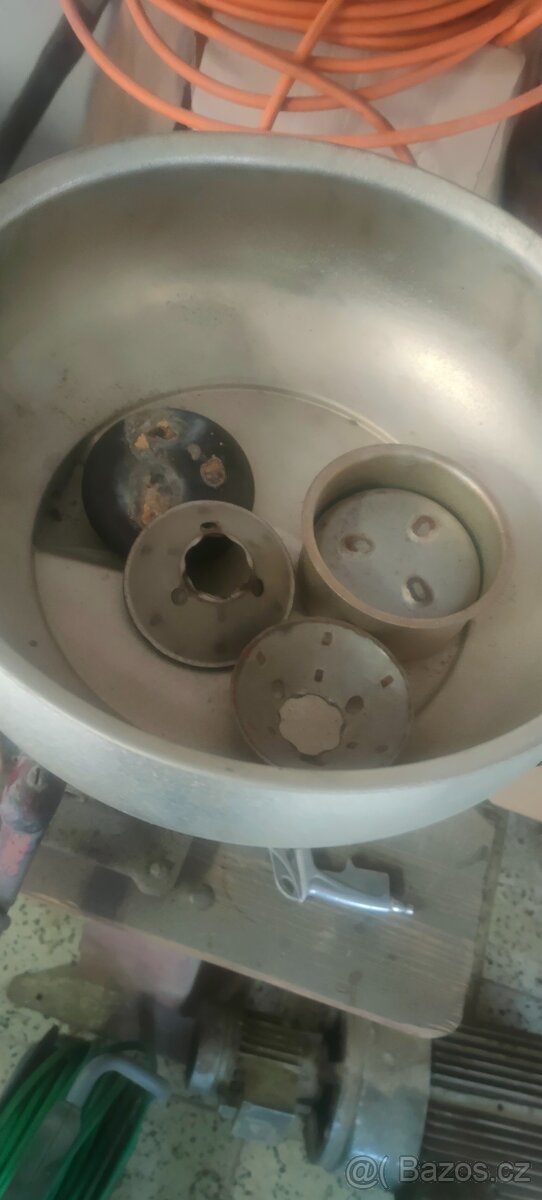 Starý stroj na výrobu másla - 2