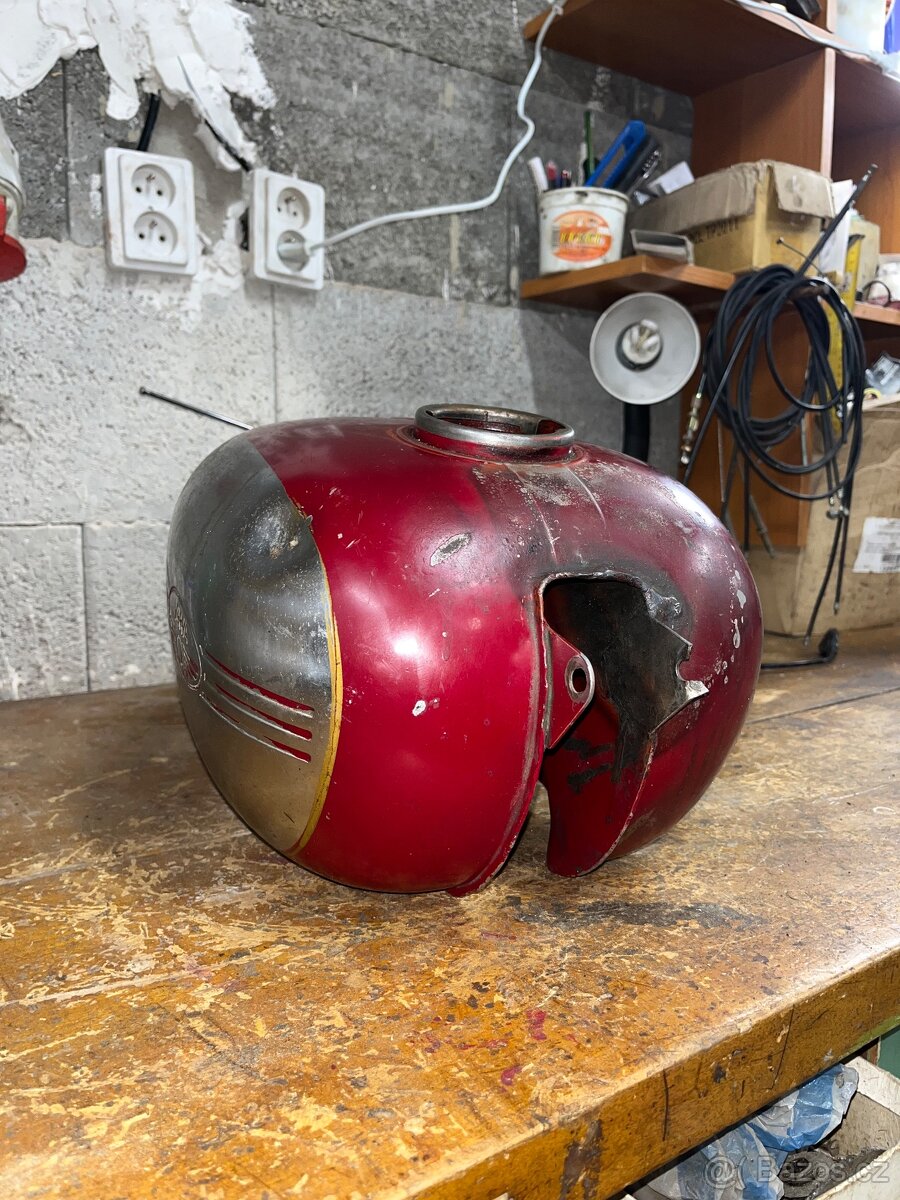 Predam nadrž na Jawa č.1 - 2