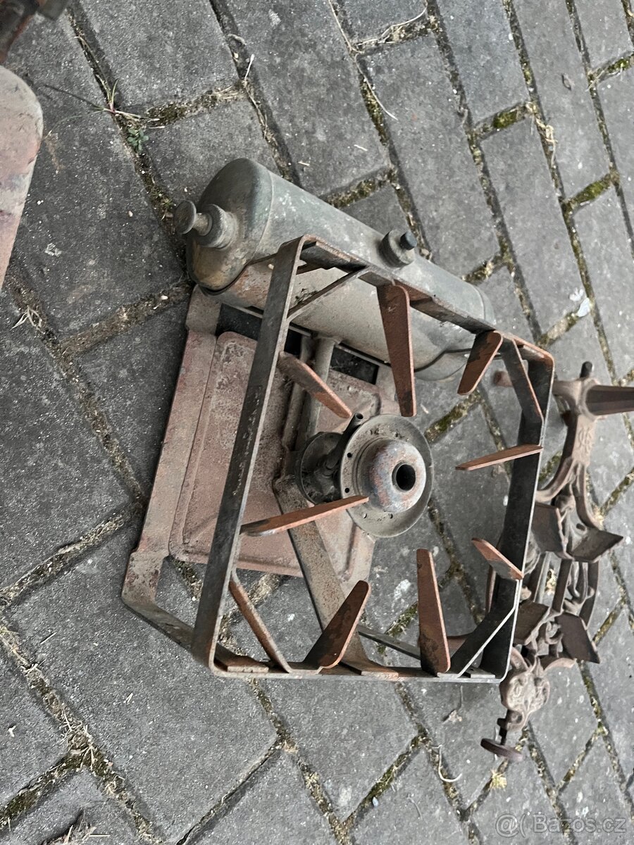 Starý lihový vařič - 2