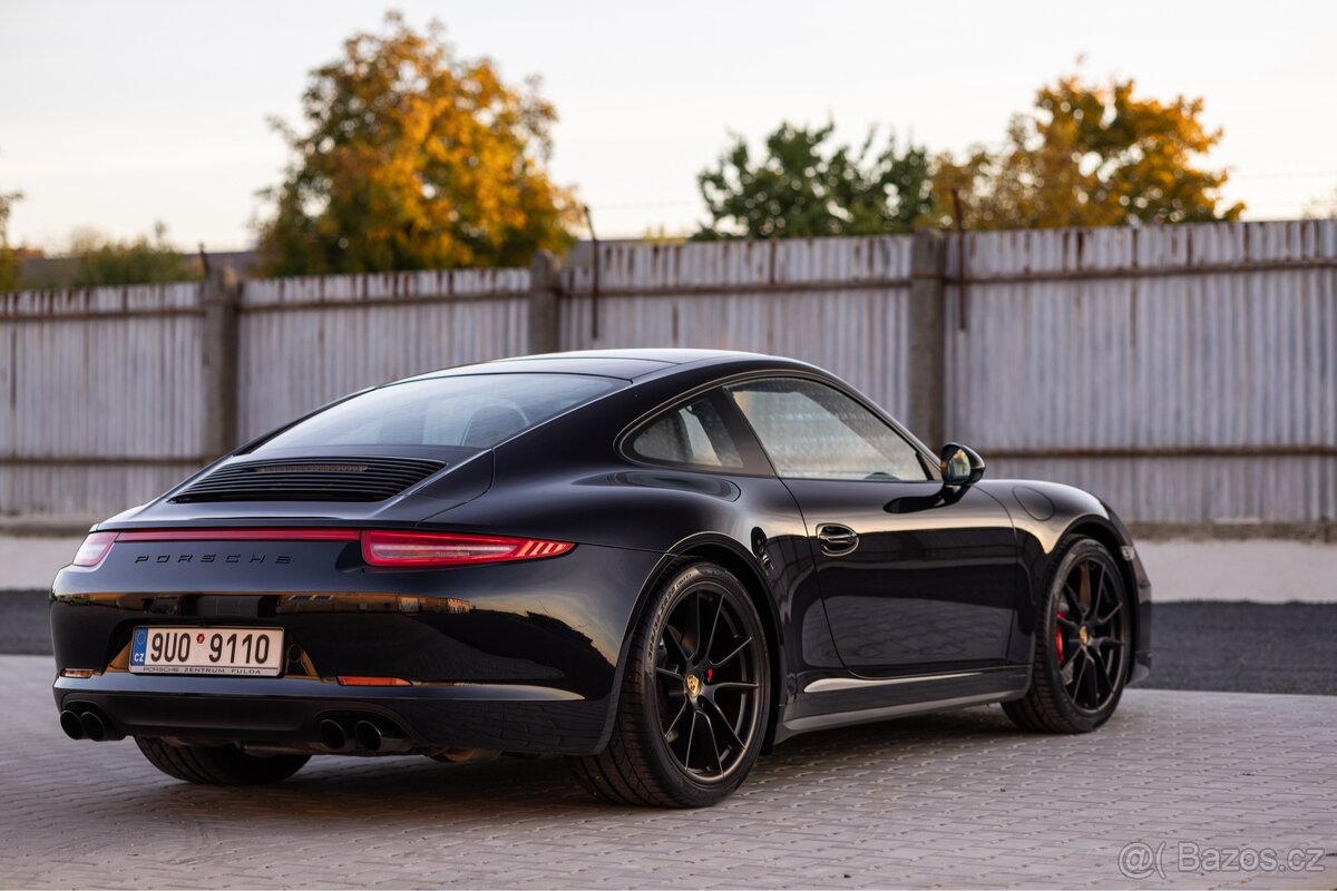 Porsche 911 Carrera 4 GTS | 3.8 | 27.600km | - 2