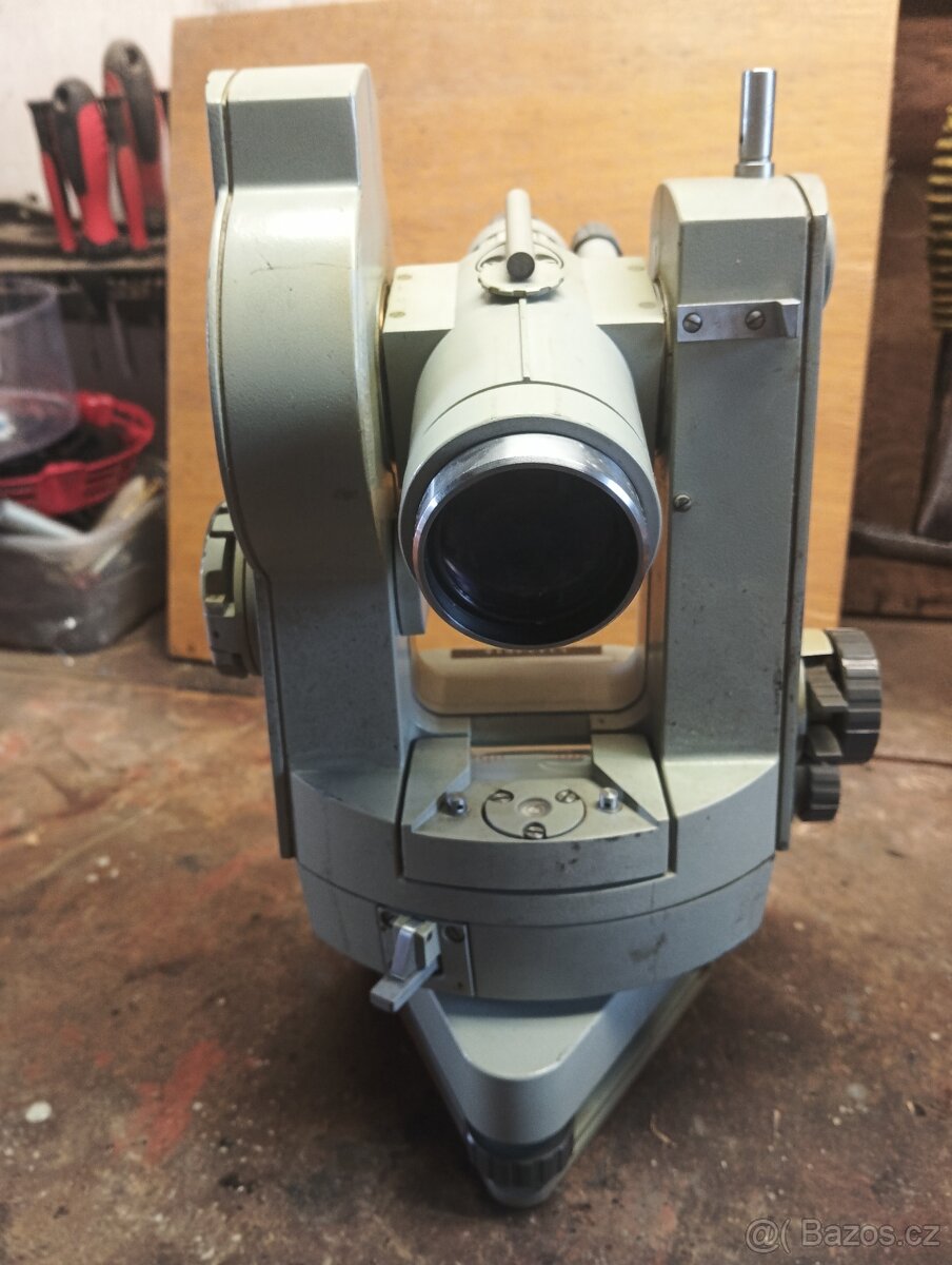 Teodolit Carl Zeiss - 2