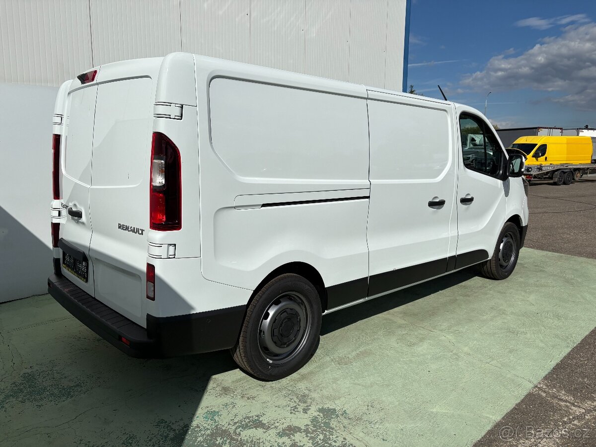 Renault Trafic 2.0dCi do 2,49t, Spaní, Topení - 2