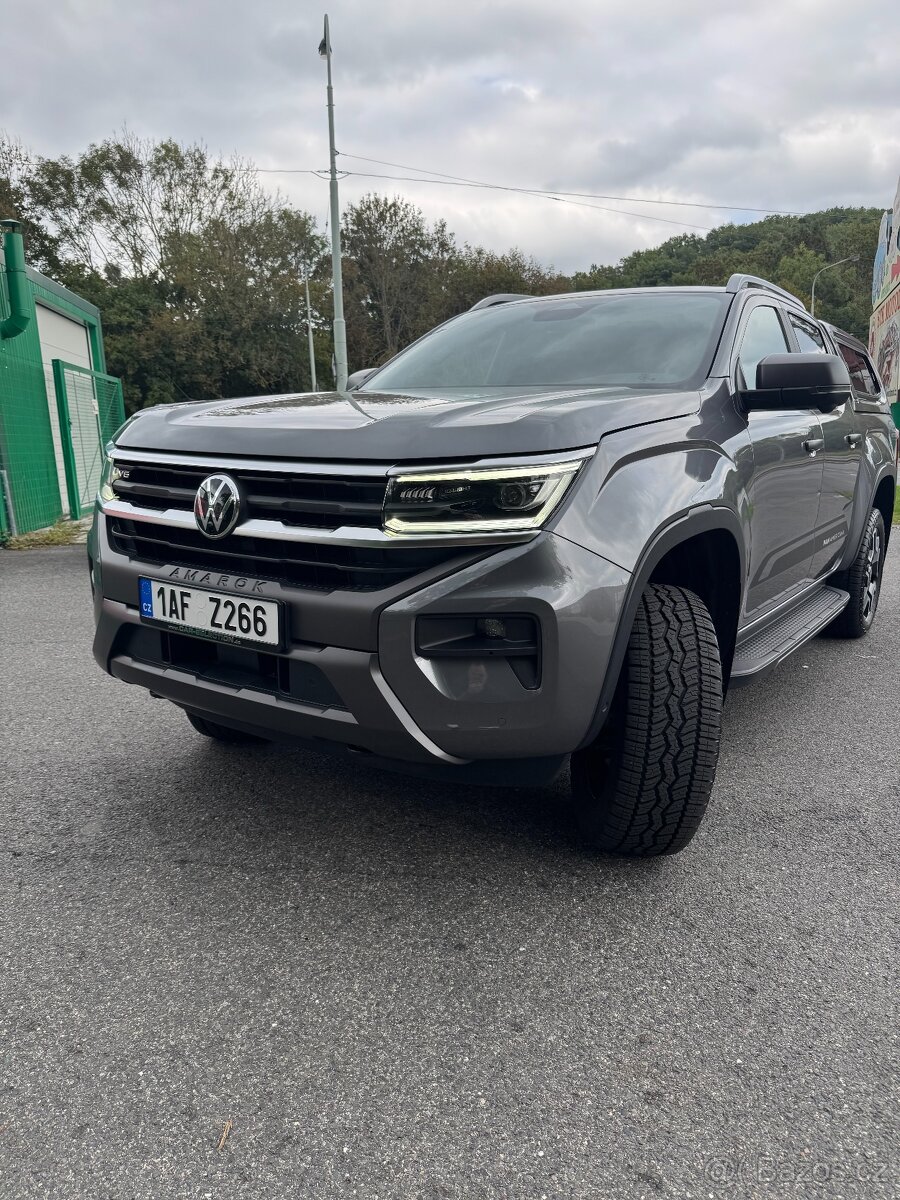 AMAROK PanAmericana 3.0 TDI V6, WEBASTO, 1. maj. Full výbava