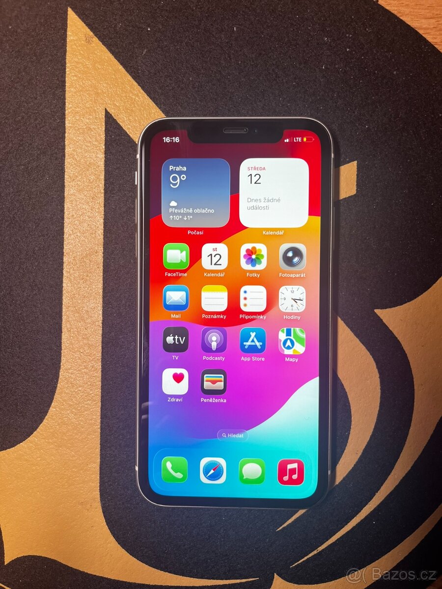 iPhone 11 Bílá - 64GB/Velmi hezký stav - 2
