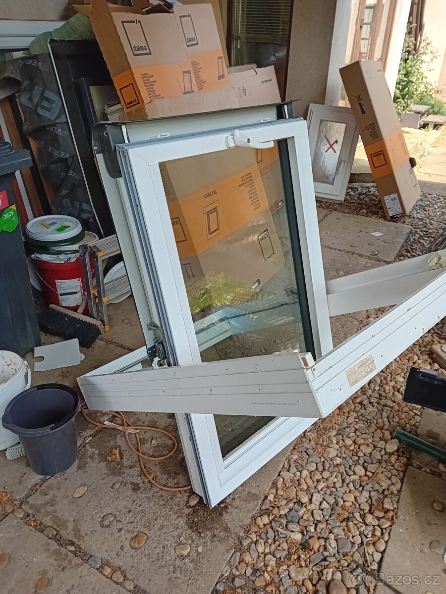 Plastové střešní okno 78x98 - 2