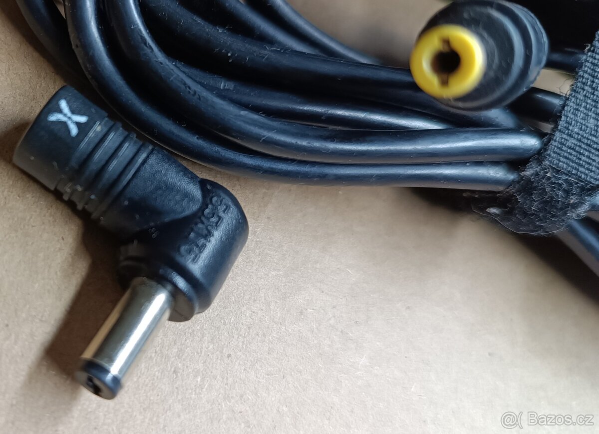 Nabíječka notebooku Trust 15-16-19,5V, 4,62A č.3 - 2