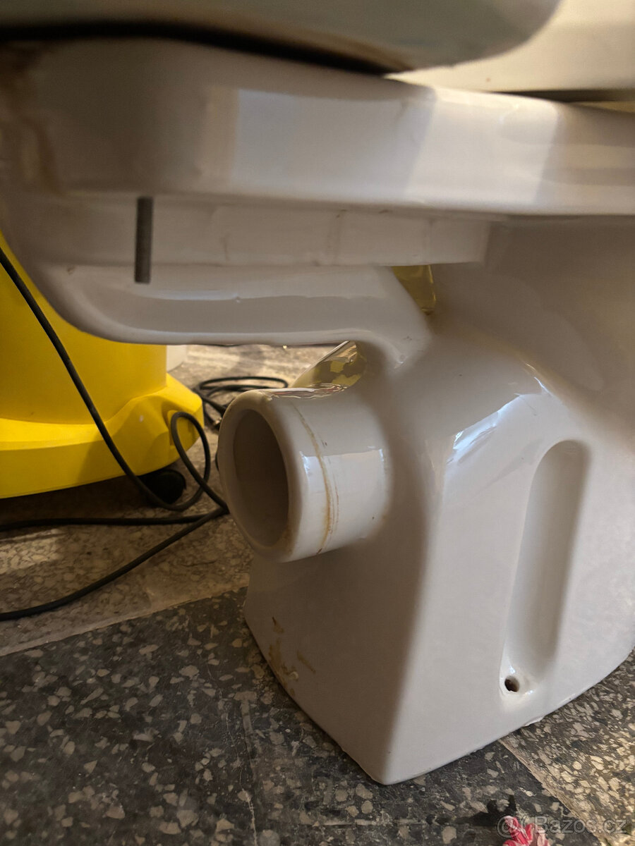 WC Sanesi zadní odpad - 2