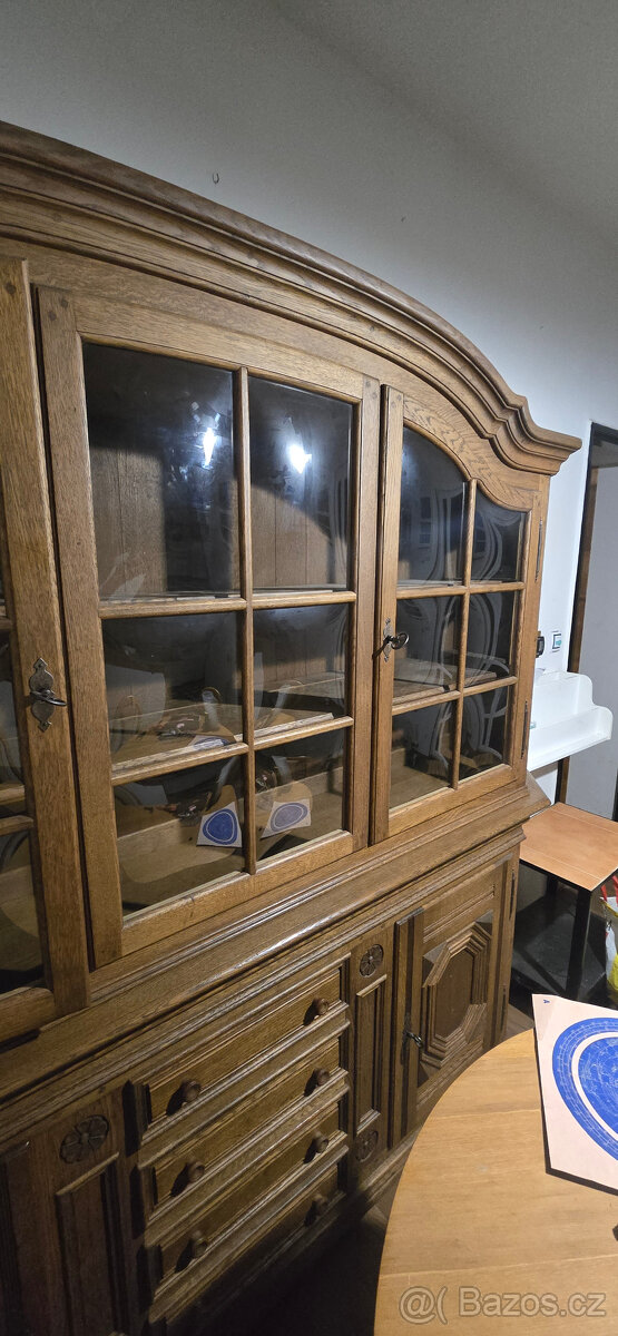 Dubová masivní knihovna, příborník - 2