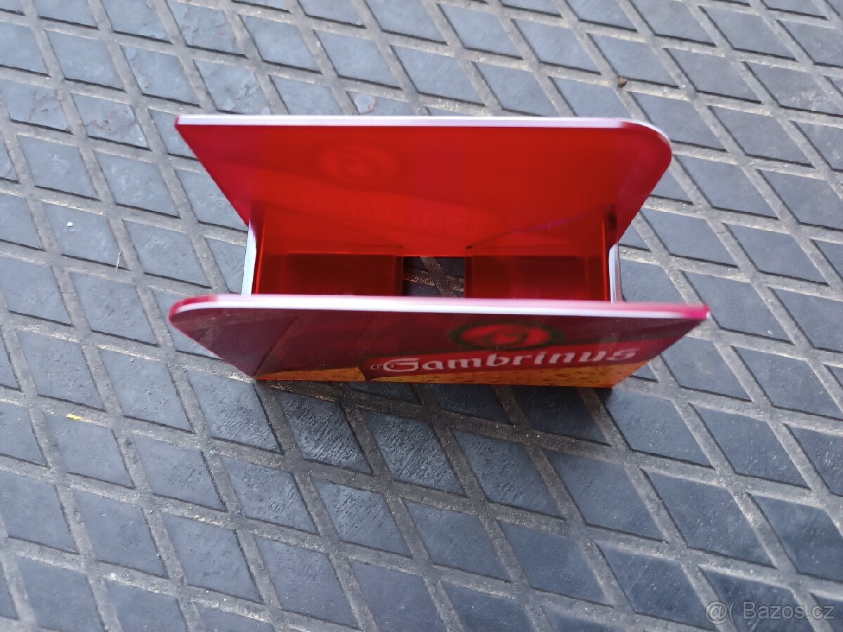 Stojanek na pivní tácky - 2