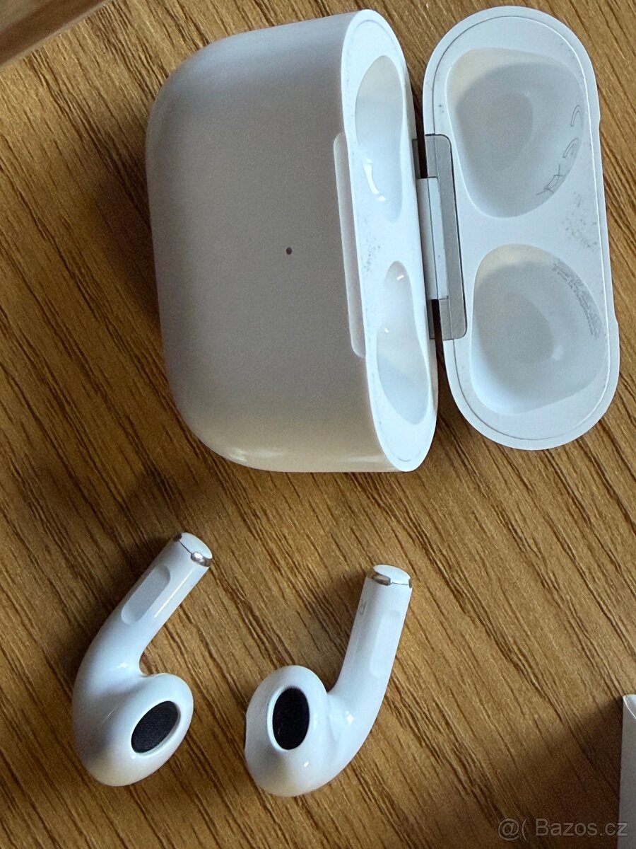 Apple AirPods 3 - 2