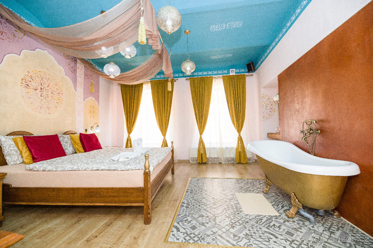 PRODÁM NEBESA NAD POSTEL - 2