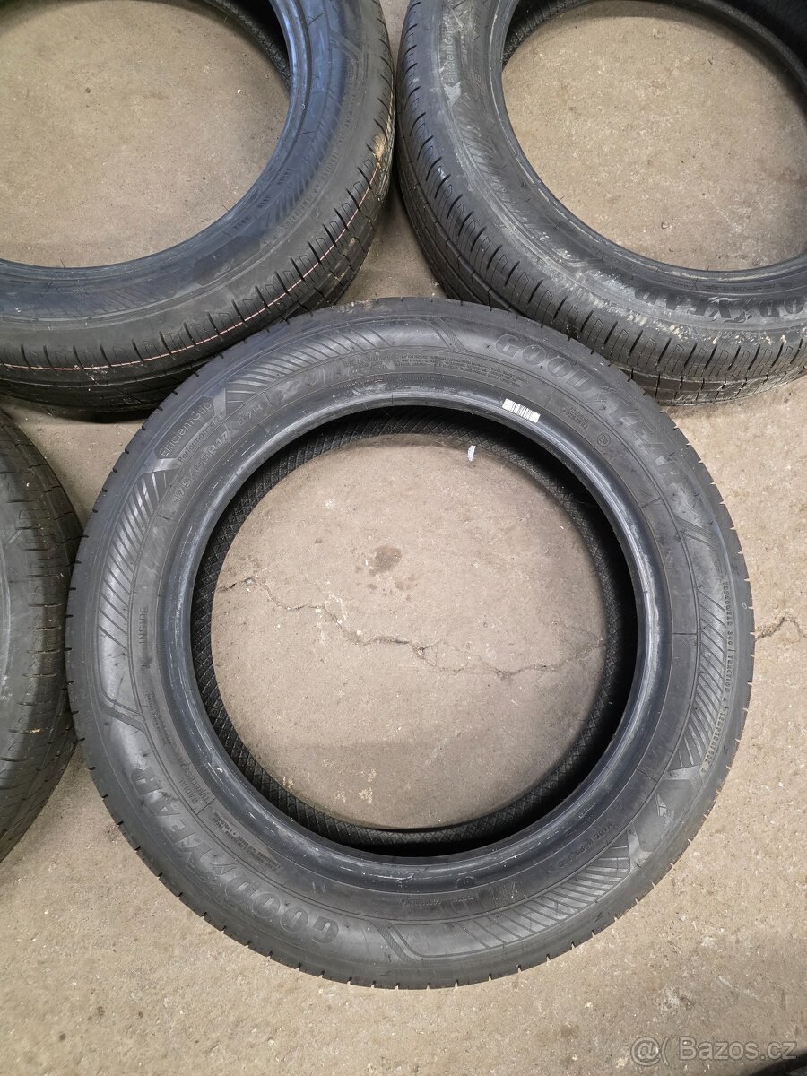 Prodám letní pneu Goodyear 175/65/17 - 2