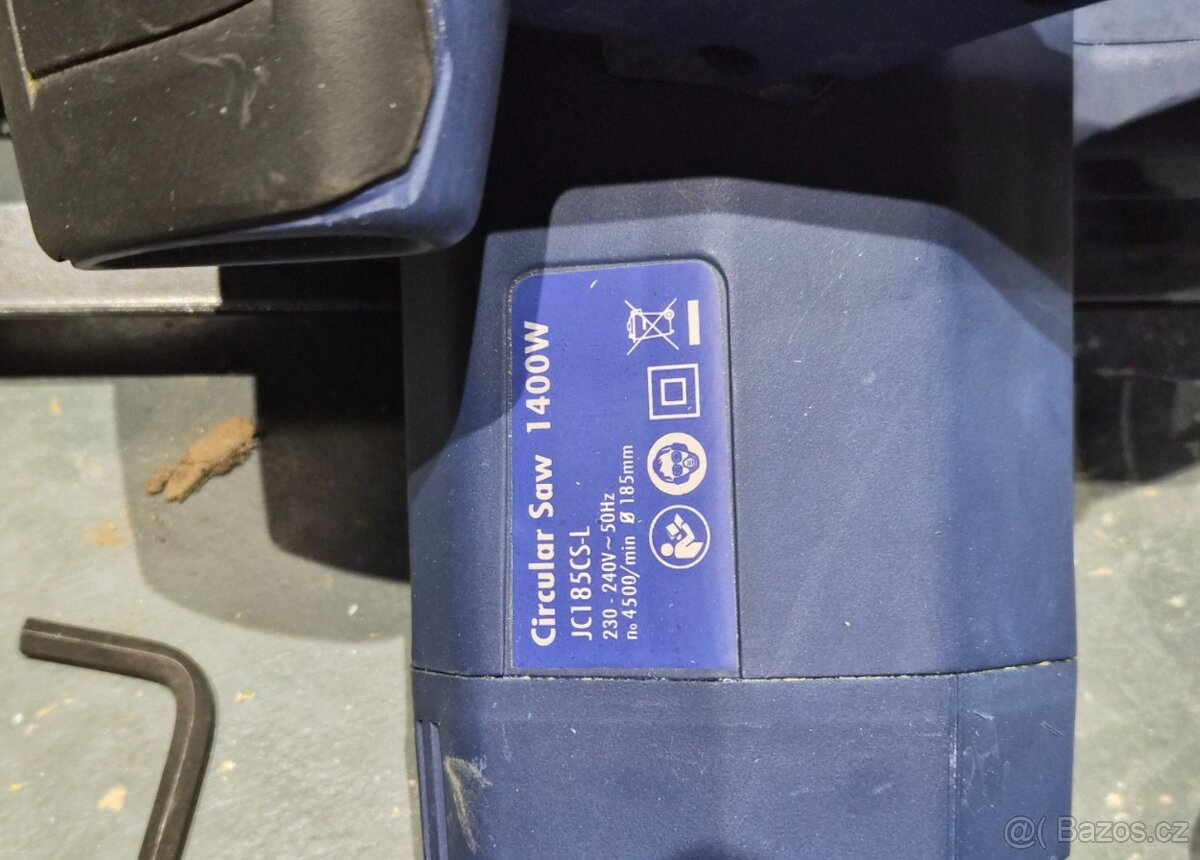 Ruční okružní pila 1400w - 2