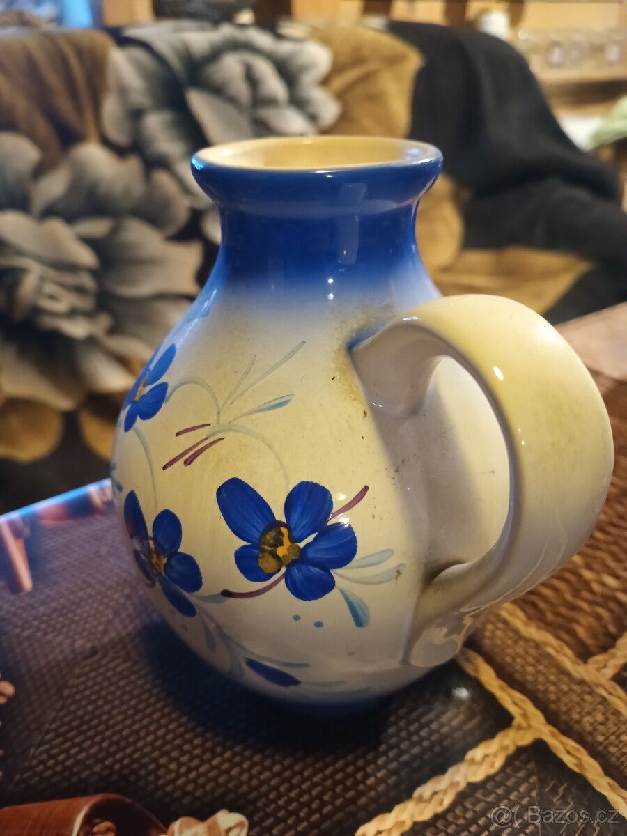 Vázička fialky - 2