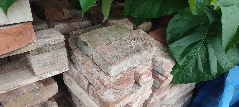 Použité cihly(cena dohodou) - 2