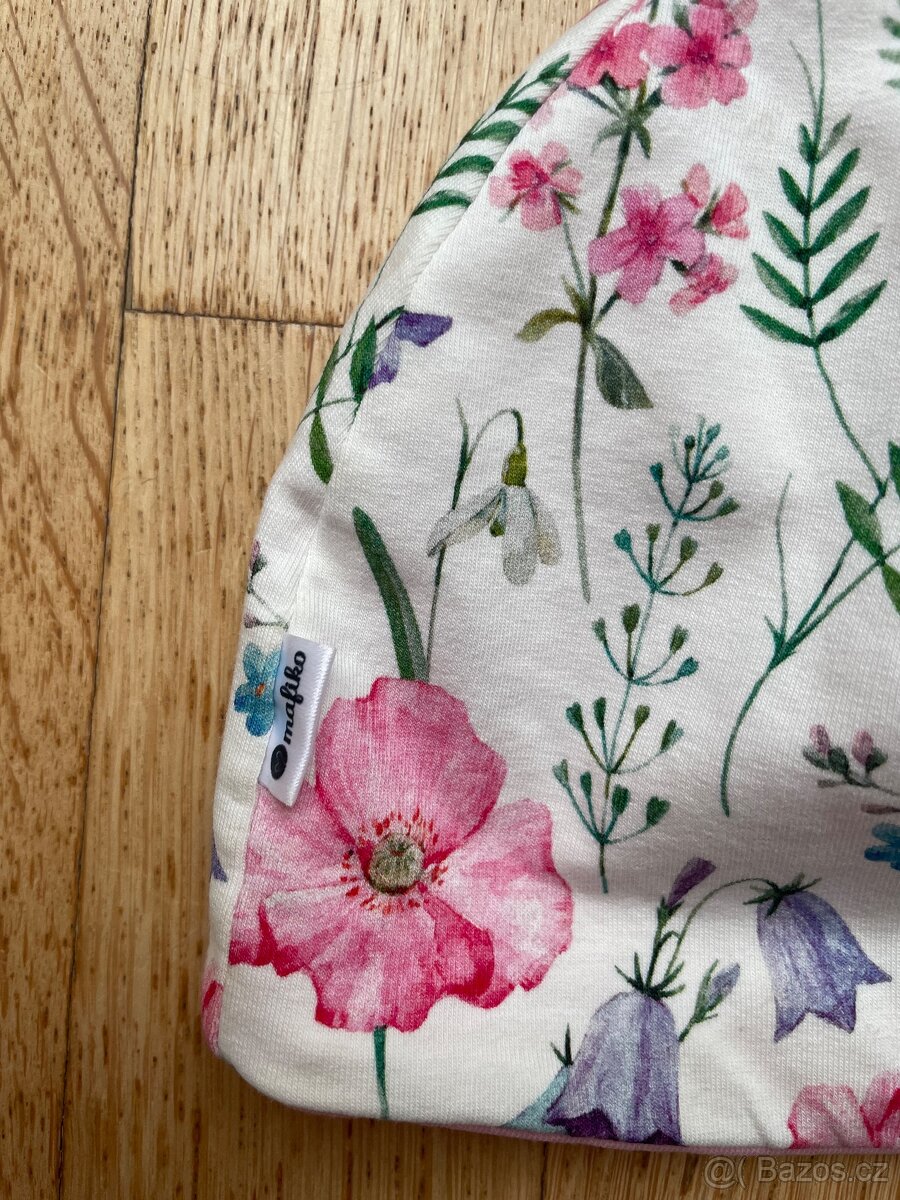 Čepice české výroby vel. 54 nová - 2