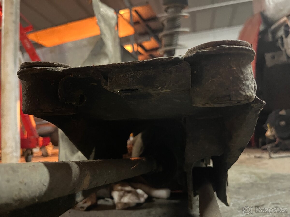 Zadní nápravnice Subaru Impreza/forester - 2