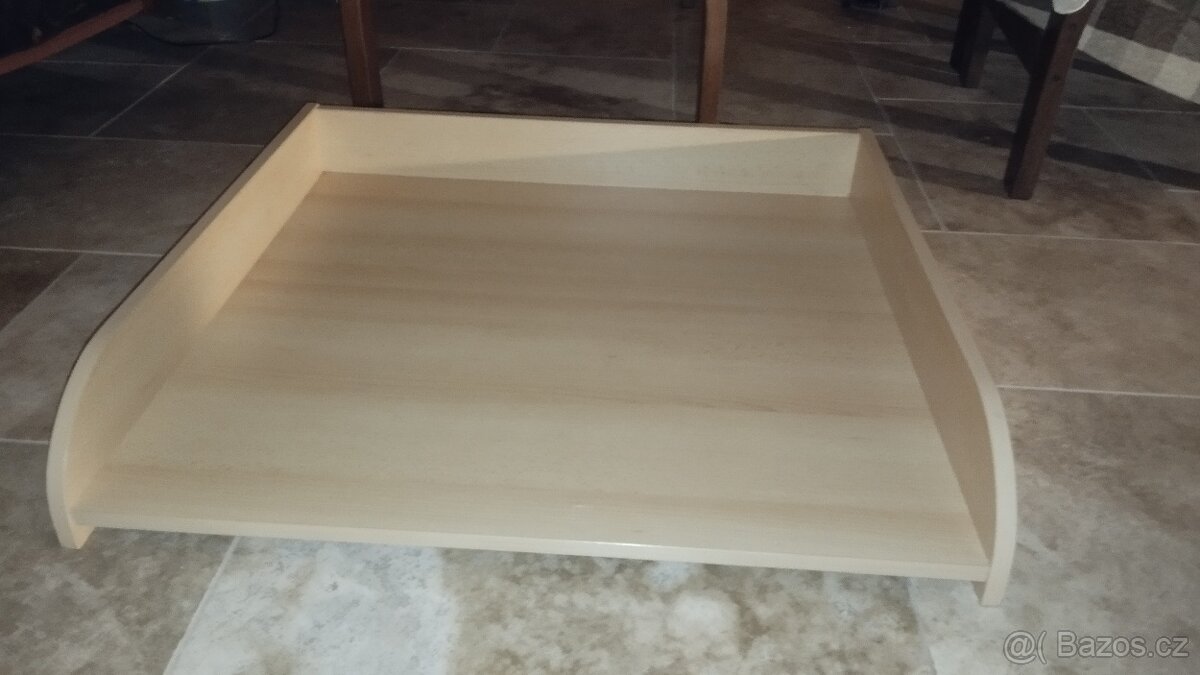 Přebalovací pult - 2