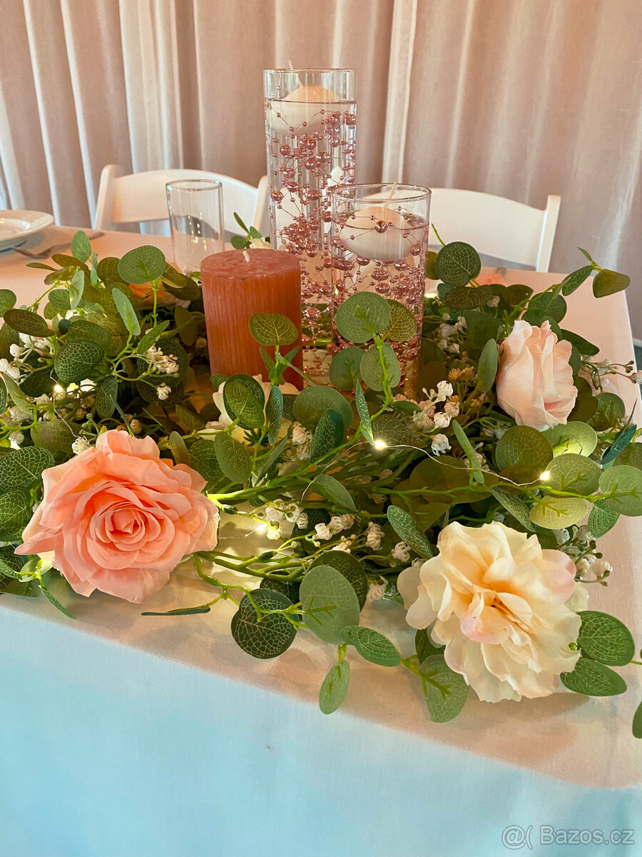 Svatební výzdoba - stoly pro hosty i novomanžele - 2