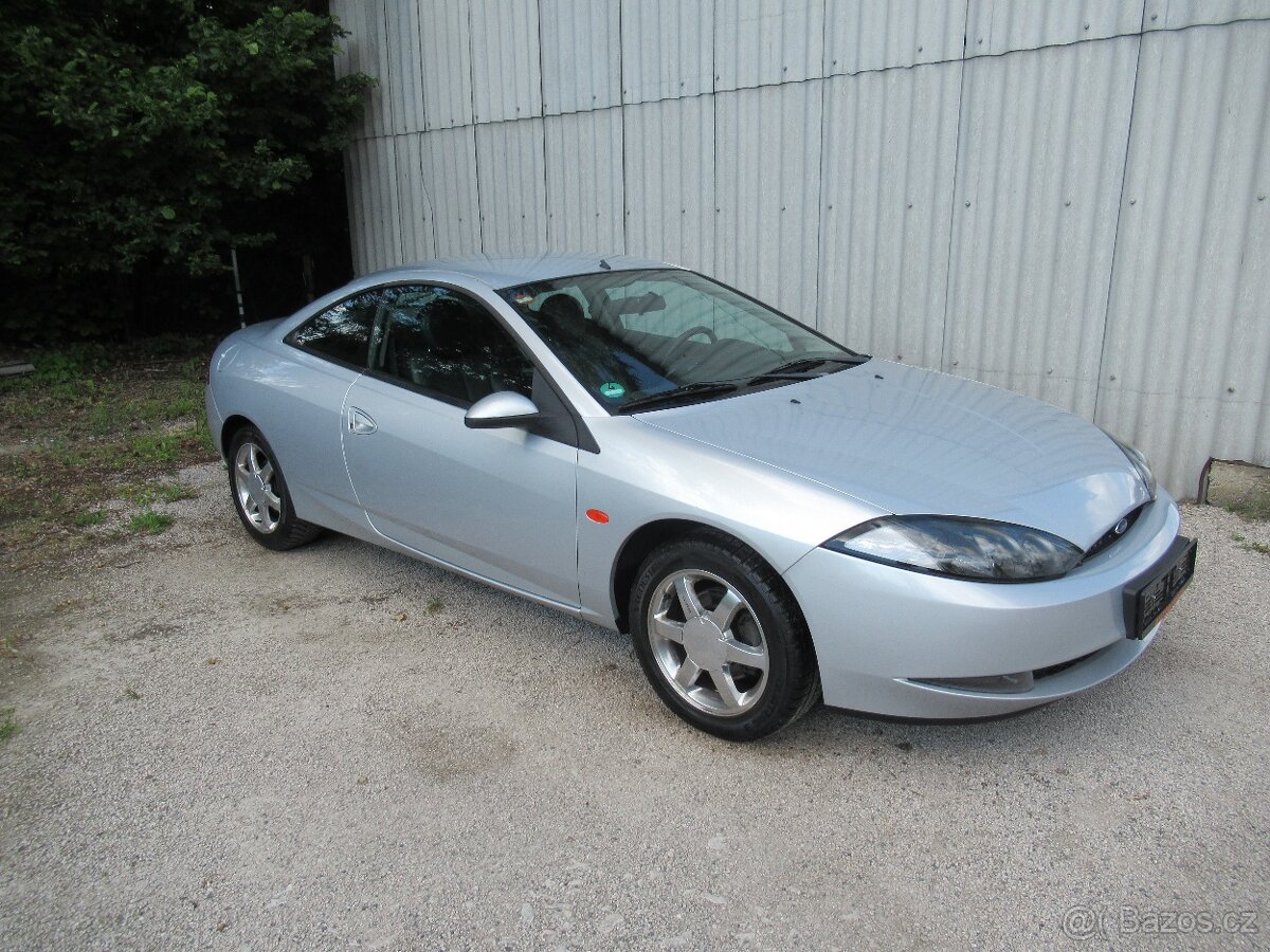 Cougar 2.5 V6,1Majitel,Servisní klniha - 2