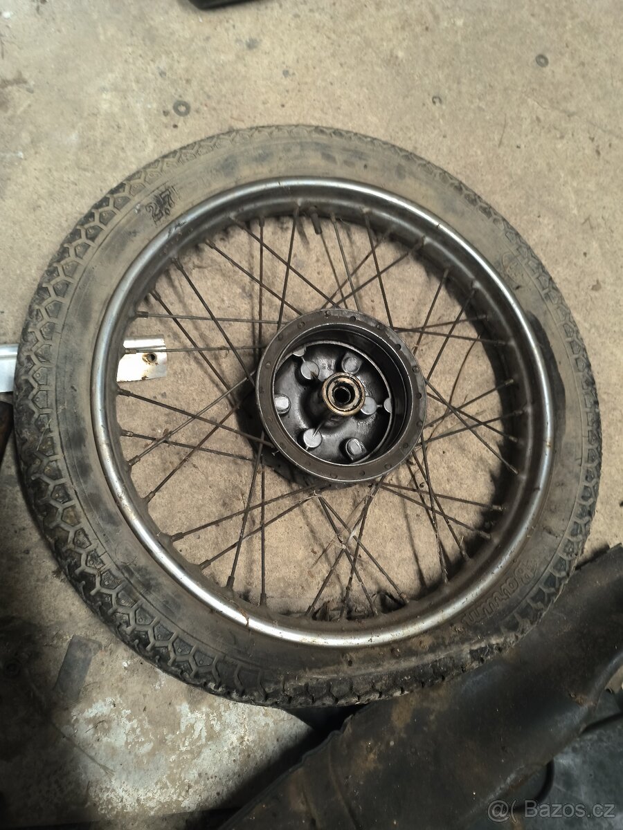 Kola Jawa pionýr 20 21 - 2