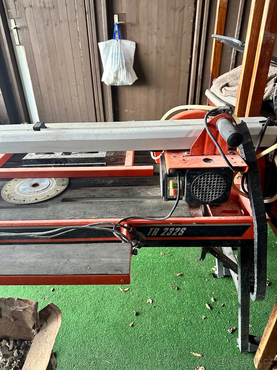 formátovací pila - 2