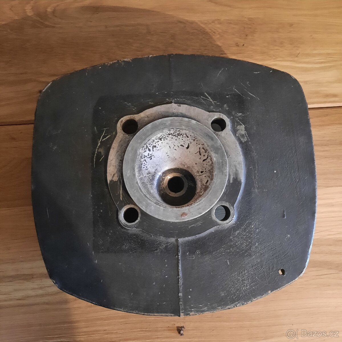 Hlava motoru Čz 125 984. - 2