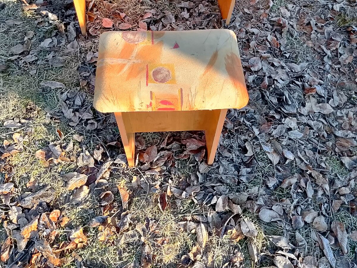 Stoleček a stolička - 2