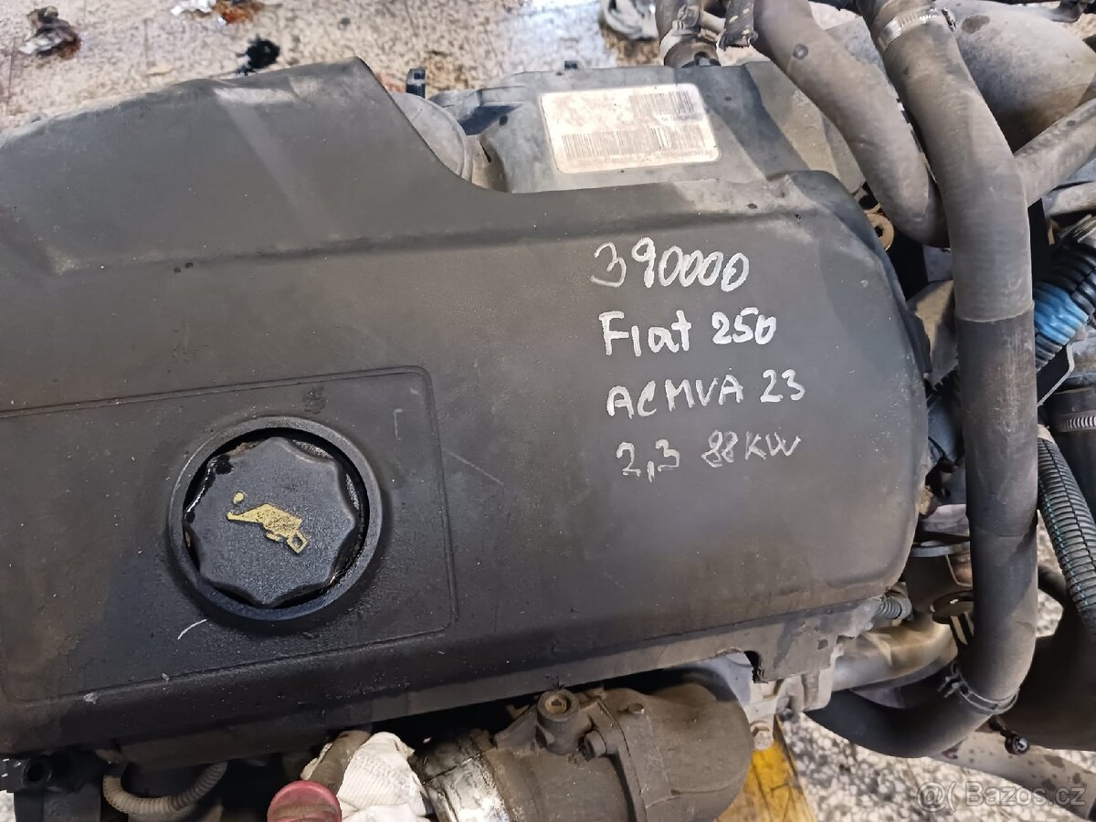 Motor s převodovkou 2.3JTD 88kw - 2