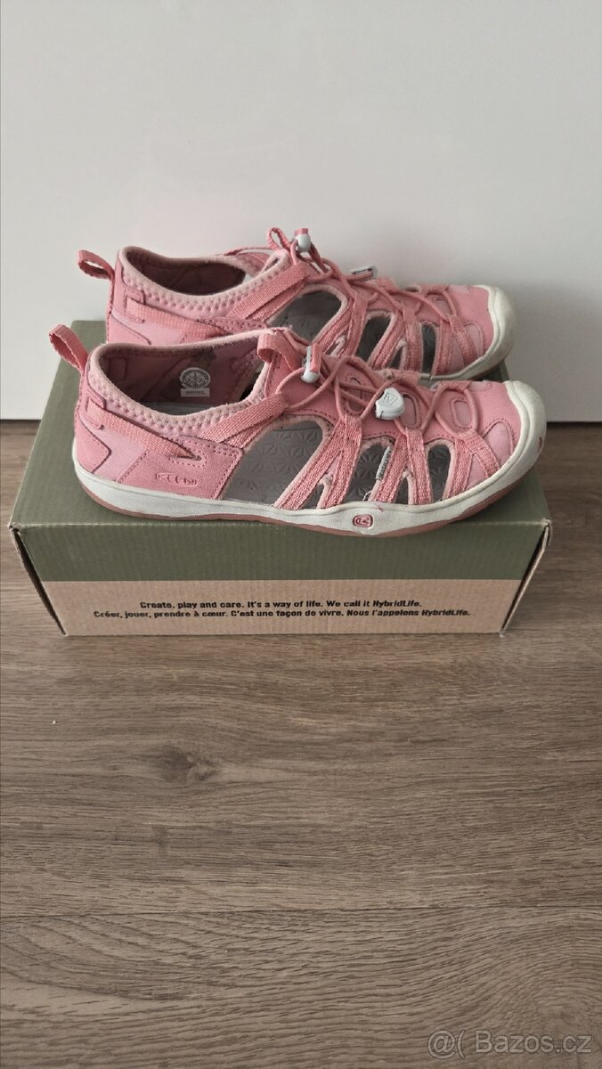 Dívčí sandálky Keen Moxie vel. 35 - 2