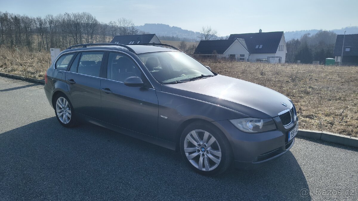 BMW 330d Touring, 2006, manuál, 420 000 km
- 2