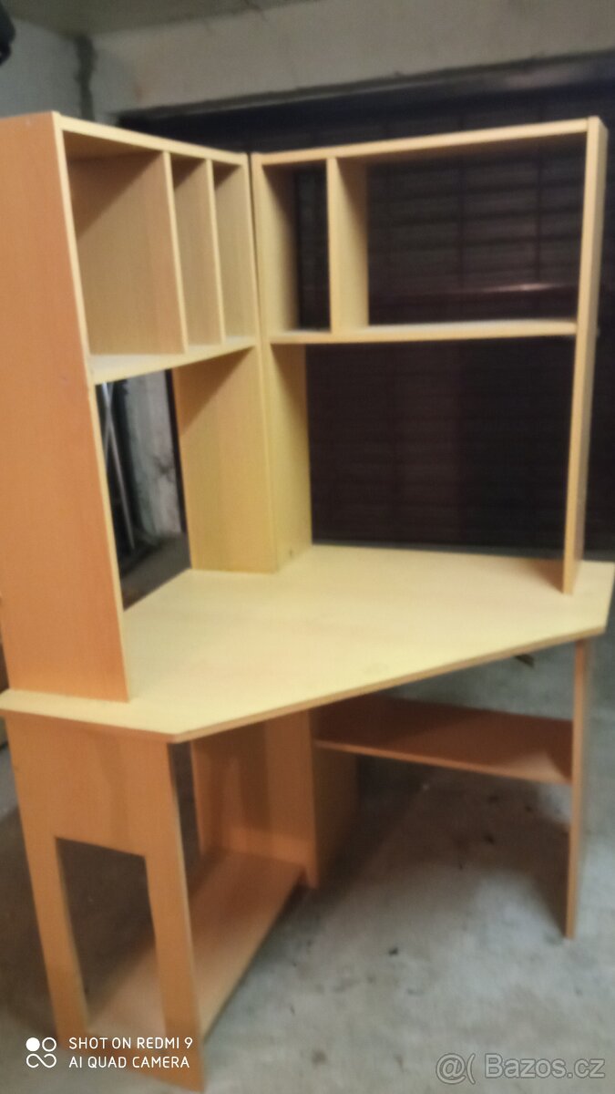 Rohový psací stůl - 2