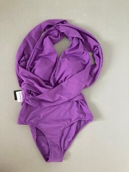 CELKOVÉ PLAVKY ZN. TRENDYOL - NOVÉ - VEL. 40 - 2