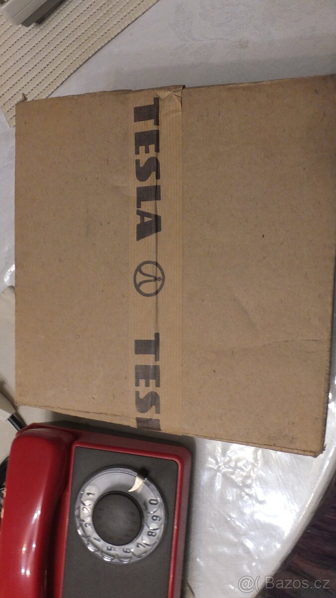 TELEFONÍ PŘÍSTROJE TESLA STROPKOV, druhý je.tlačítkový - 2