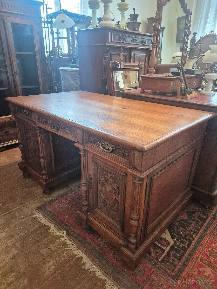 Starožitný dubový psací stůl – neorenesance do prostoru - 2