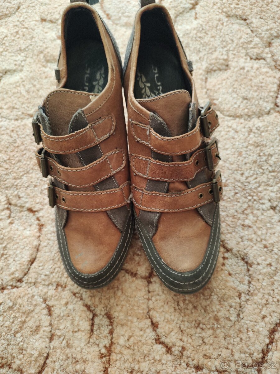 Kotníčkové boty na vnitřní platformě - 2