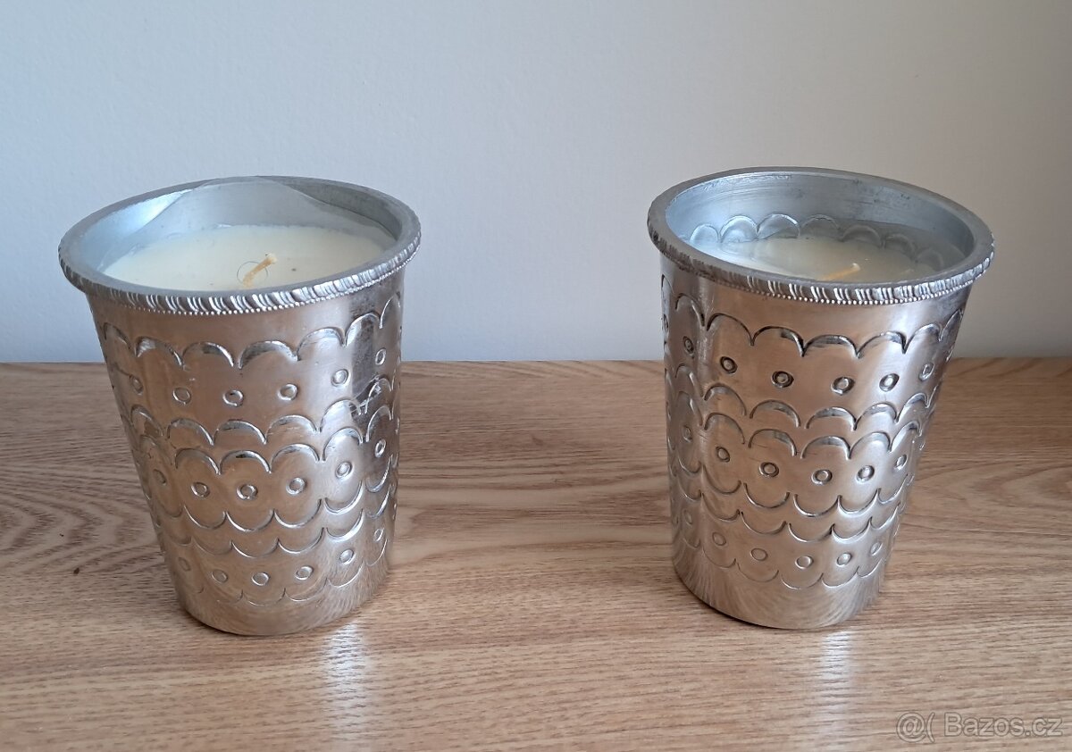 svíčka v kovové nádobě - 2